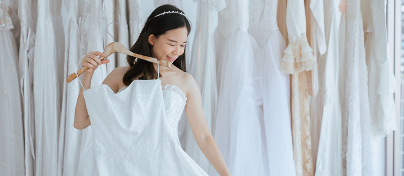 ウェディングドレスを試着する際のポイントとは？