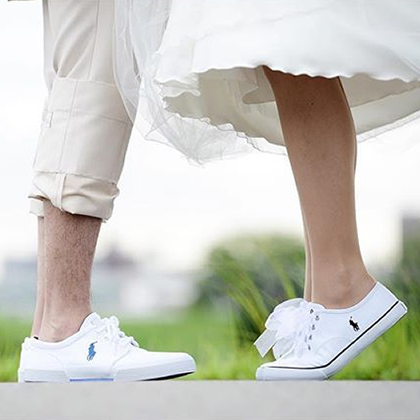 思わずキュンとする背伸びフォト