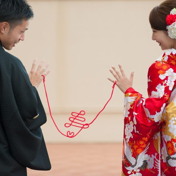 和装フォトウェディングおすすめ撮影小物-赤い糸