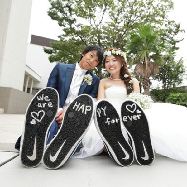 ウェディングスニーカーフォト-靴裏にメッセージ
