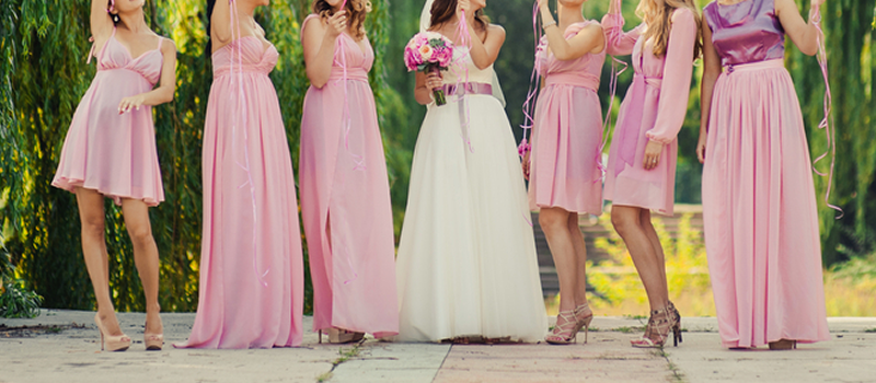 フォトウェディングの家族の洋装