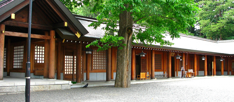 札幌フォトウェディングでおすすめの神社フォトスポット